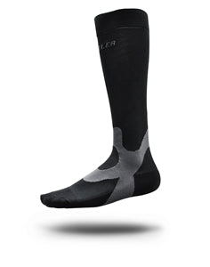 Mueller Black Graduated Compression Recovery Socks - 1 pair